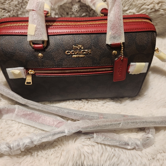 Coach Rowan - Picture 1 of 3